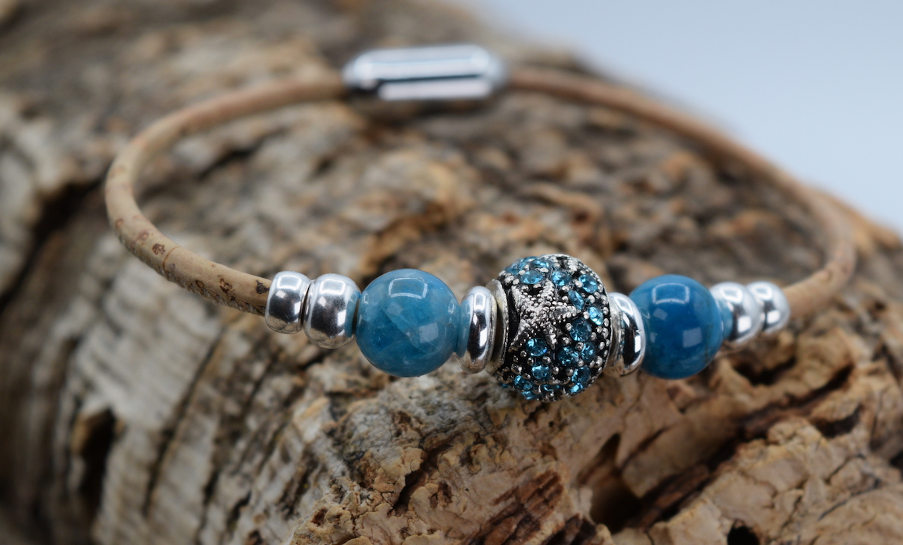 Blue-Green Rhinestone Starfish Bracelet - Image 2
